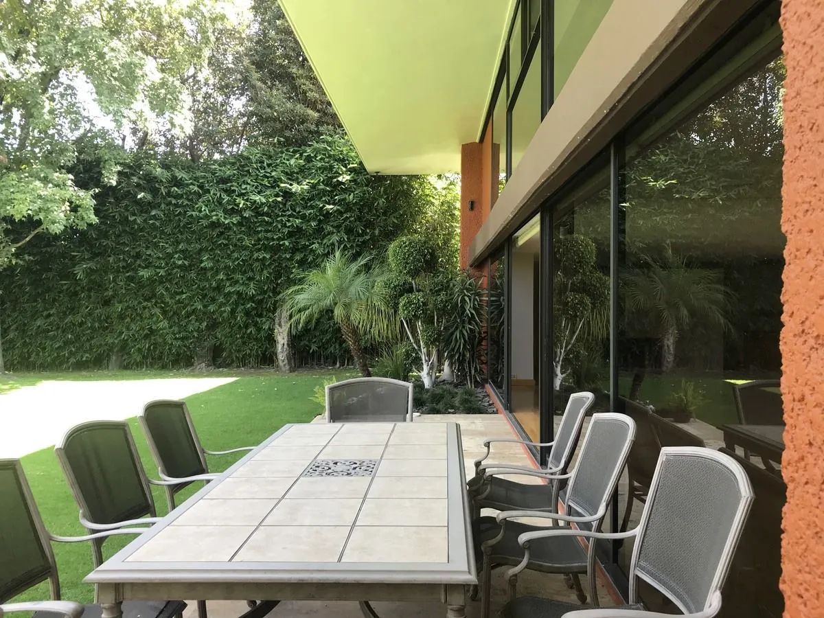 CASA EN VENTA O RENTA EN BOSQUES DE LAS LOMAS