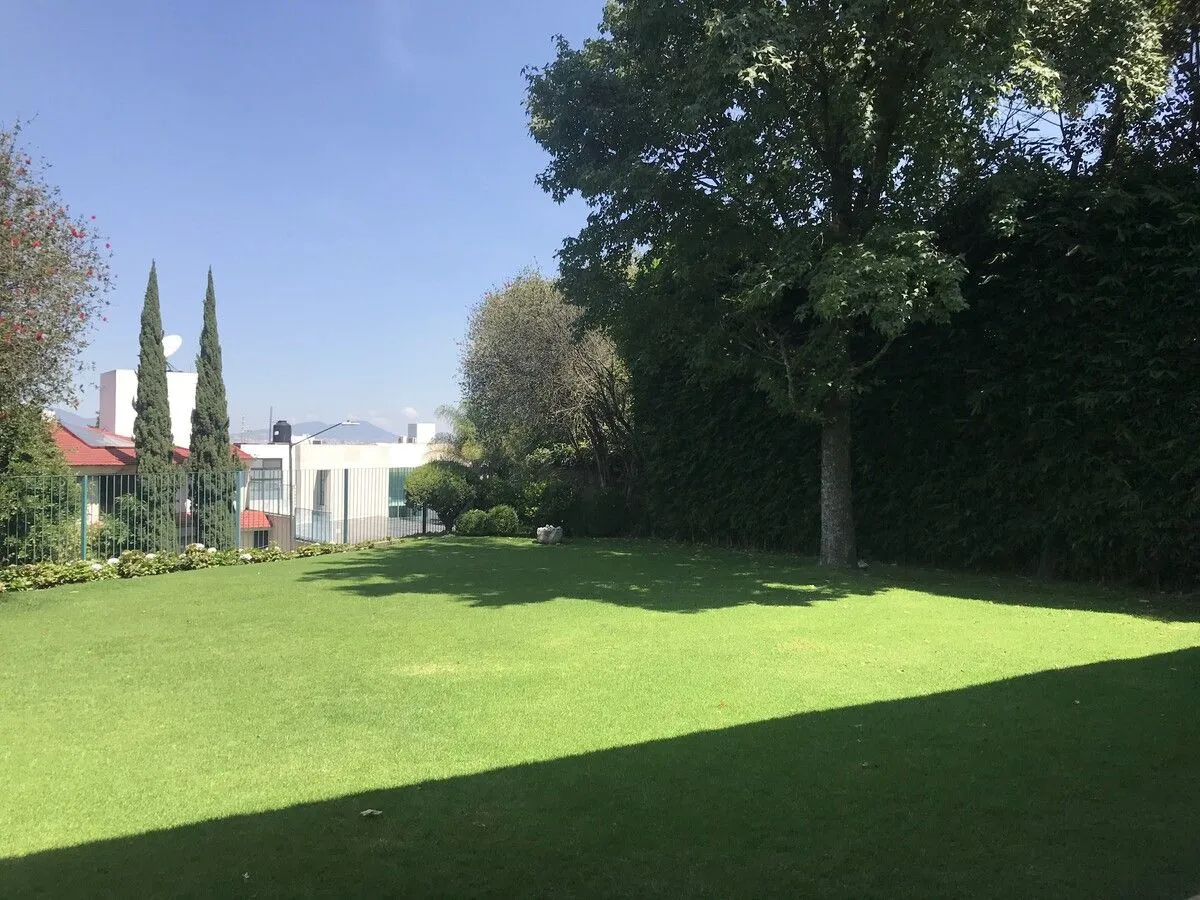 CASA EN VENTA O RENTA EN BOSQUES DE LAS LOMAS