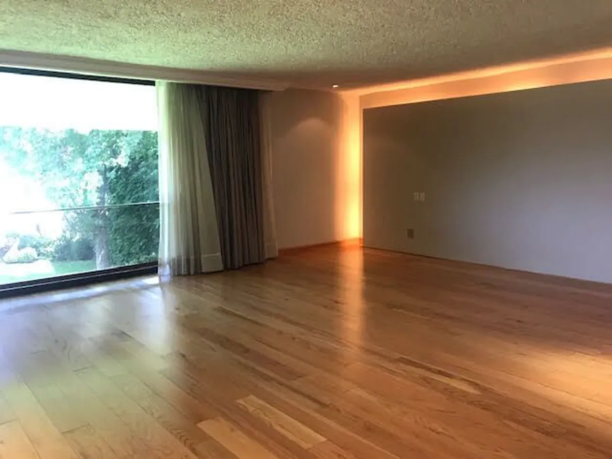 CASA EN VENTA O RENTA EN BOSQUES DE LAS LOMAS