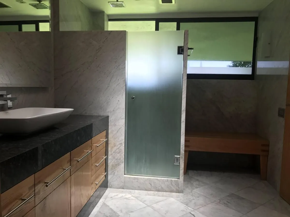 CASA EN VENTA O RENTA EN BOSQUES DE LAS LOMAS