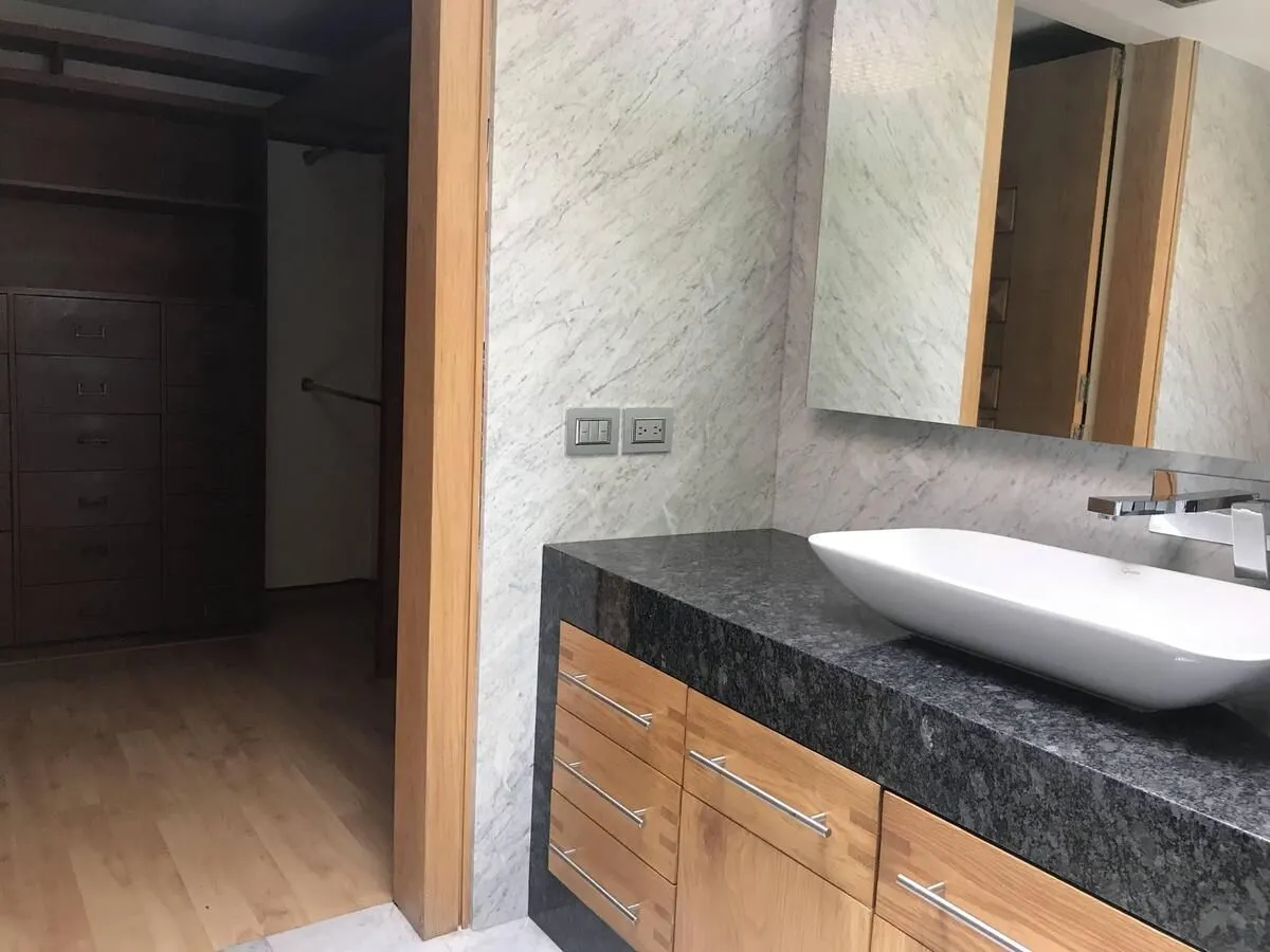 CASA EN VENTA O RENTA EN BOSQUES DE LAS LOMAS