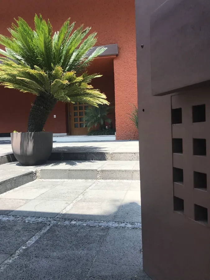 CASA EN VENTA O RENTA EN BOSQUES DE LAS LOMAS